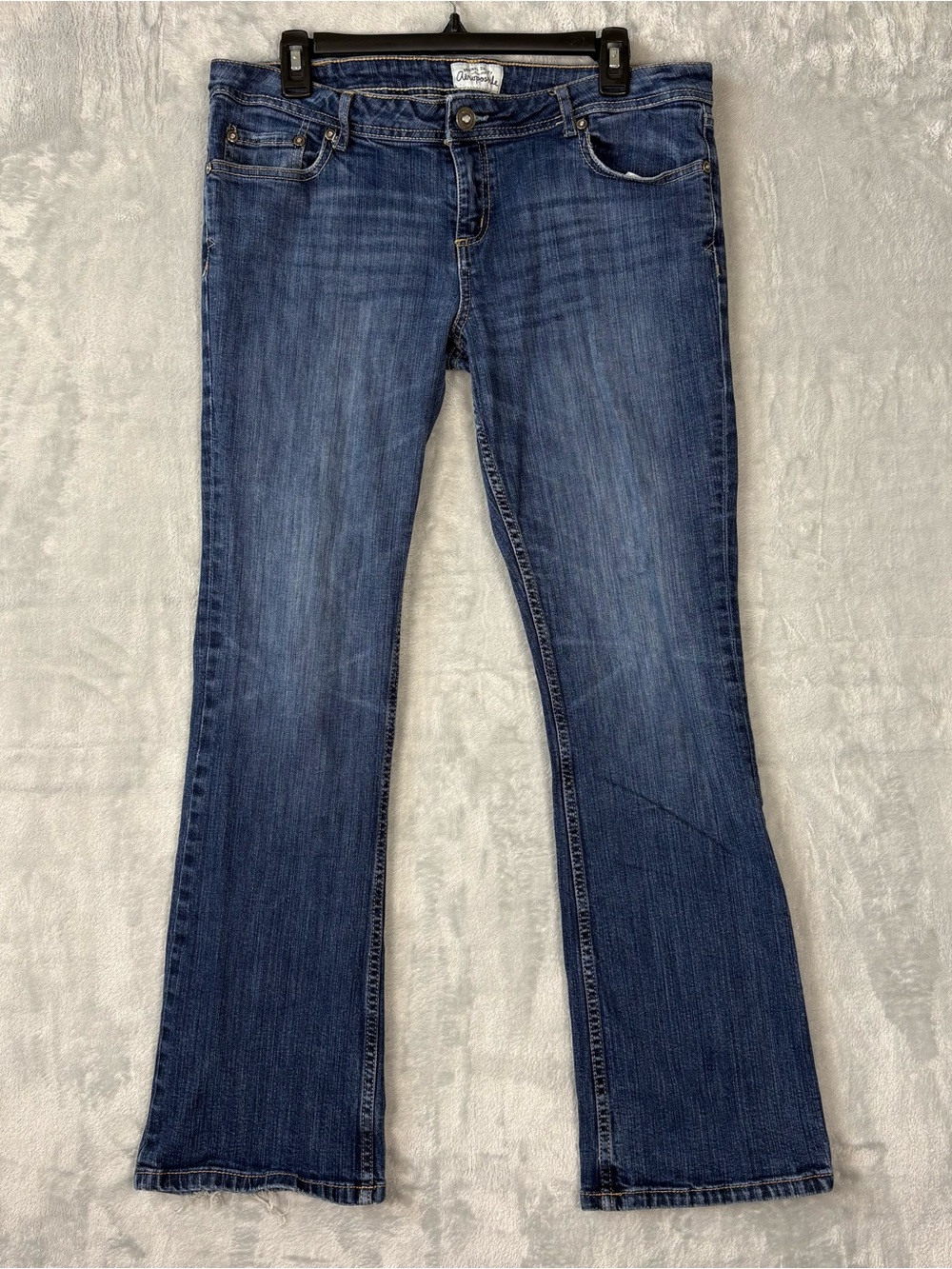 Aeropostale Jeans Womens 13/14 R Chelsea Bootcut 33x30 Dark Wash Embellished